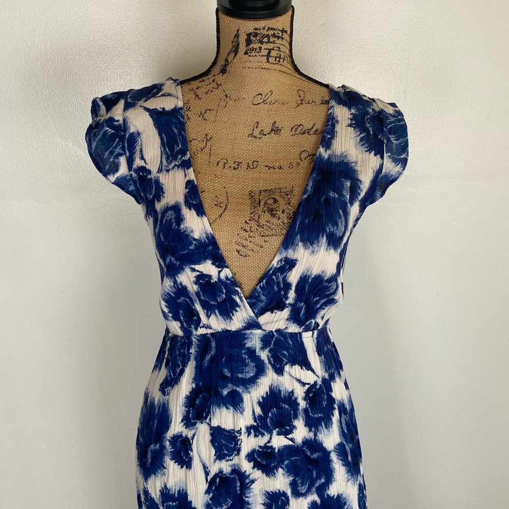 Blue Floral V-Neck Women’s Dress - Picture 3 of 15